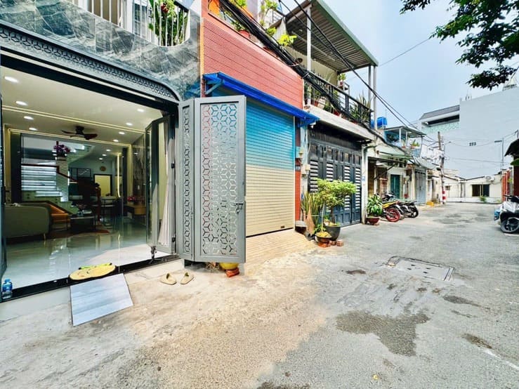 Bán Nhà Gò Vấp Hẻm Xe Hơi Gần Emart
