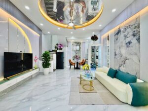 NHÀ PHỐ NỞ HẬU ĐẸP LUNG LINH - SÁT EMART PHAN HUY ÍCH