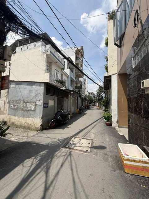 BÁN NHÀ ĐẸP NGUYỄN VĂN KHỐI P.11 GÒ VẤP – CÁCH 1 CĂN RA HẺM Ô TÔ - P. Thông Tây Hội