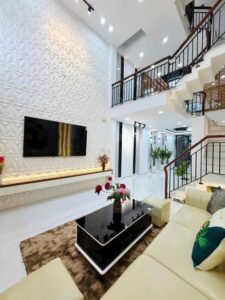 NGAY CÔNG VIÊN LÀNG HOA GÒ VẤP