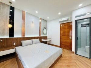 NGAY CÔNG VIÊN LÀNG HOA GÒ VẤP