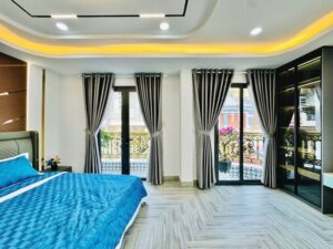 HẺM XE HƠI TRÁNH NHAU - NHÀ MỚI BÙI QUANG LÀ