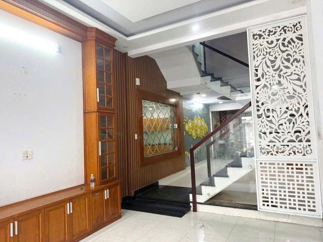 SIÊU PHẨM HẺM 8M CÓ VỈA HÈ – ĐỐI DIỆN EMART PHAN HUY ÍCH