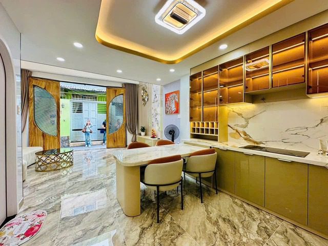 NHÀ PHỐ 5 TẦNG LÝ THƯỜNG KIỆT GÒ VẤP