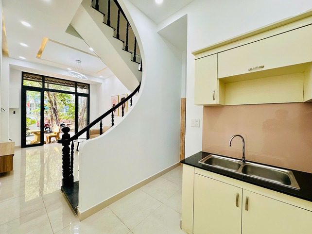 NHÀ ĐẸP PHAN HUY ÍCH ĐƯỜNG 10M GÒ VẤP