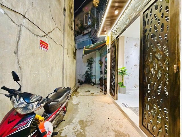 BÁN NHÀ GÒ VẤP NGAY CHỢ HẠNH THÔNG TÂY