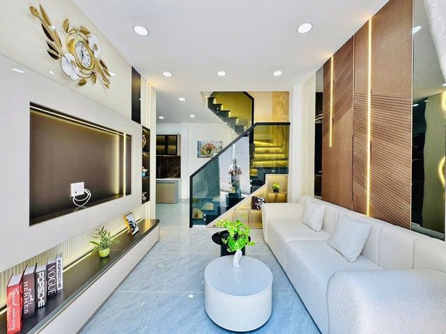 SIÊU PHẨM NHÀ PHỐ NGANG 6M PHẠM VĂN CHIÊU P15 GÒ VẤP