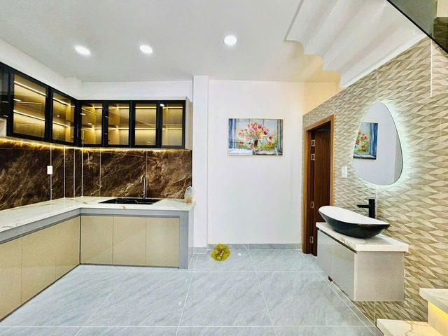 SIÊU PHẨM NHÀ PHỐ NGANG 6M PHẠM VĂN CHIÊU P15 GÒ VẤP