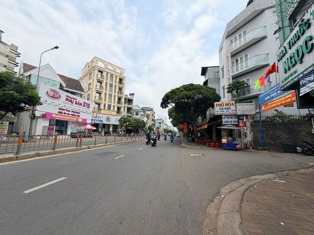 BÁN NHÀ NGUYỄN THÁI SƠN P.4 GÒ VẤP
