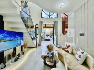 BÁN NHÀ MẶT TIỀN THỤT 10M DƯỚI 7 TỶ