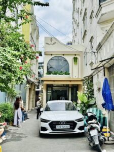 BÁN NHÀ MẶT TIỀN THỤT 10M DƯỚI 7 TỶ