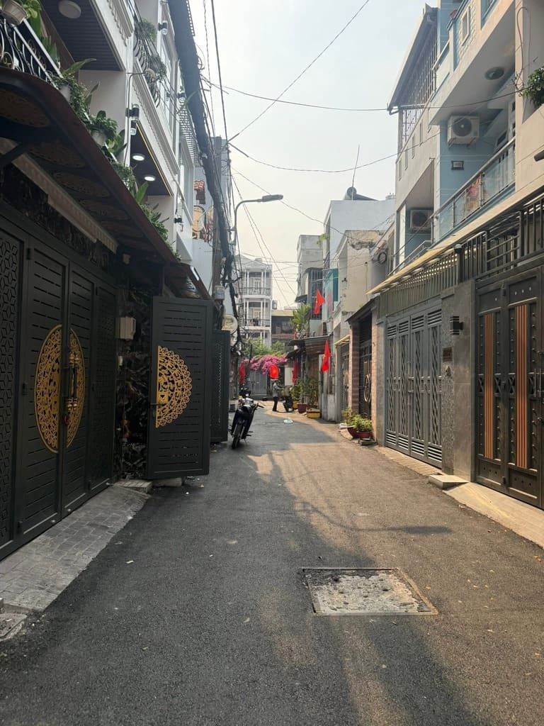 BÁN NHÀ 21 BÙI QUANG LÀ GÒ VẤP HẺM XE HƠI