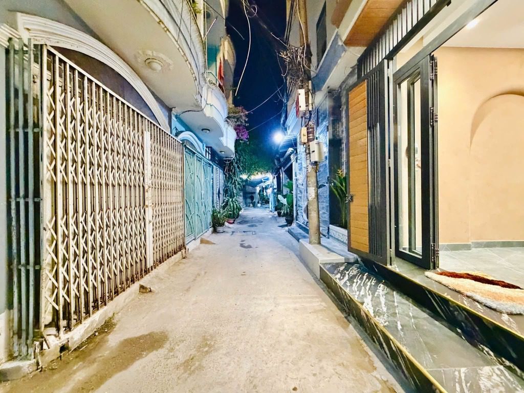 BÁN NHÀ 448 PHAN HUY ÍCH SÁT SIÊU THỊ EMART GÒ VẤP