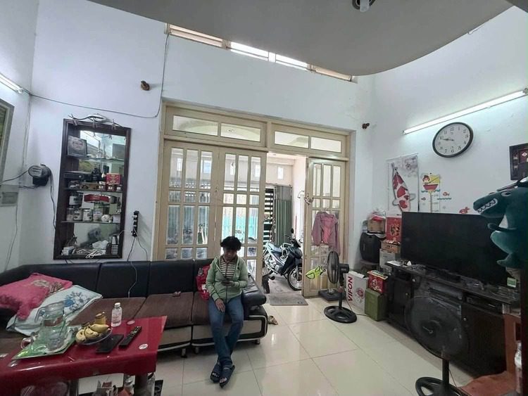 BÁN NHÀ 911 QUANG TRUNG P.14 GÒ VẤP