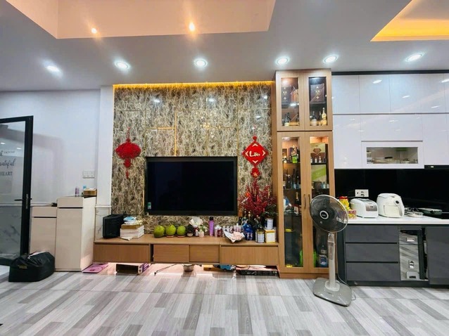 BÁN NHÀ MẶT TIỀN NGUYỄN DU P.7 GÒ VẤP