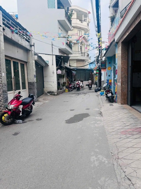 BÁN NHÀ CŨ NÁT 51 PHẠM VĂN CHIÊU P.14 GÒ VẤP