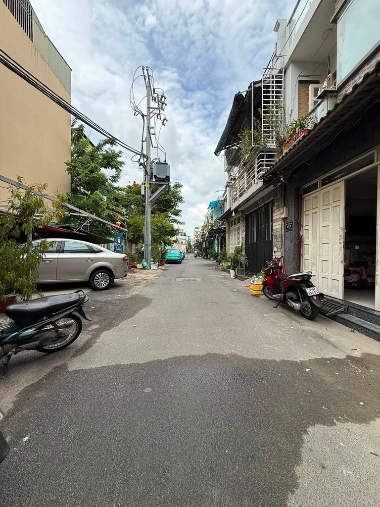 BÁN NHÀ 129 HUỲNH VĂN NGHỆ P12 GÒ VẤP
