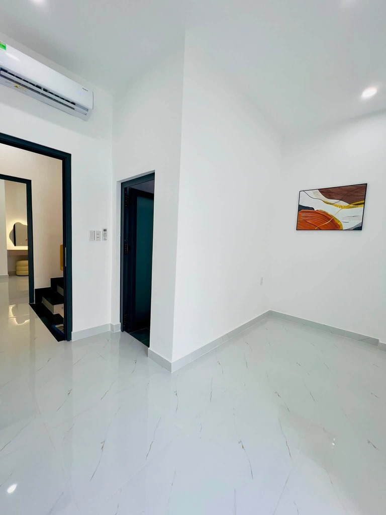 BÁN NHÀ 318 THỐNG NHẤT GÒ VẤP HẺM XE HƠI